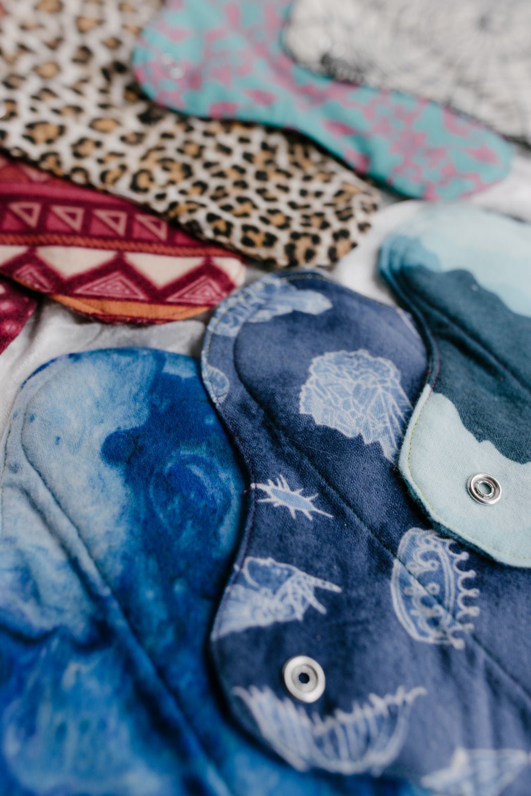 Organic cotton cloth pads - sustainable menstrual pads for heavy flow - Fernglow