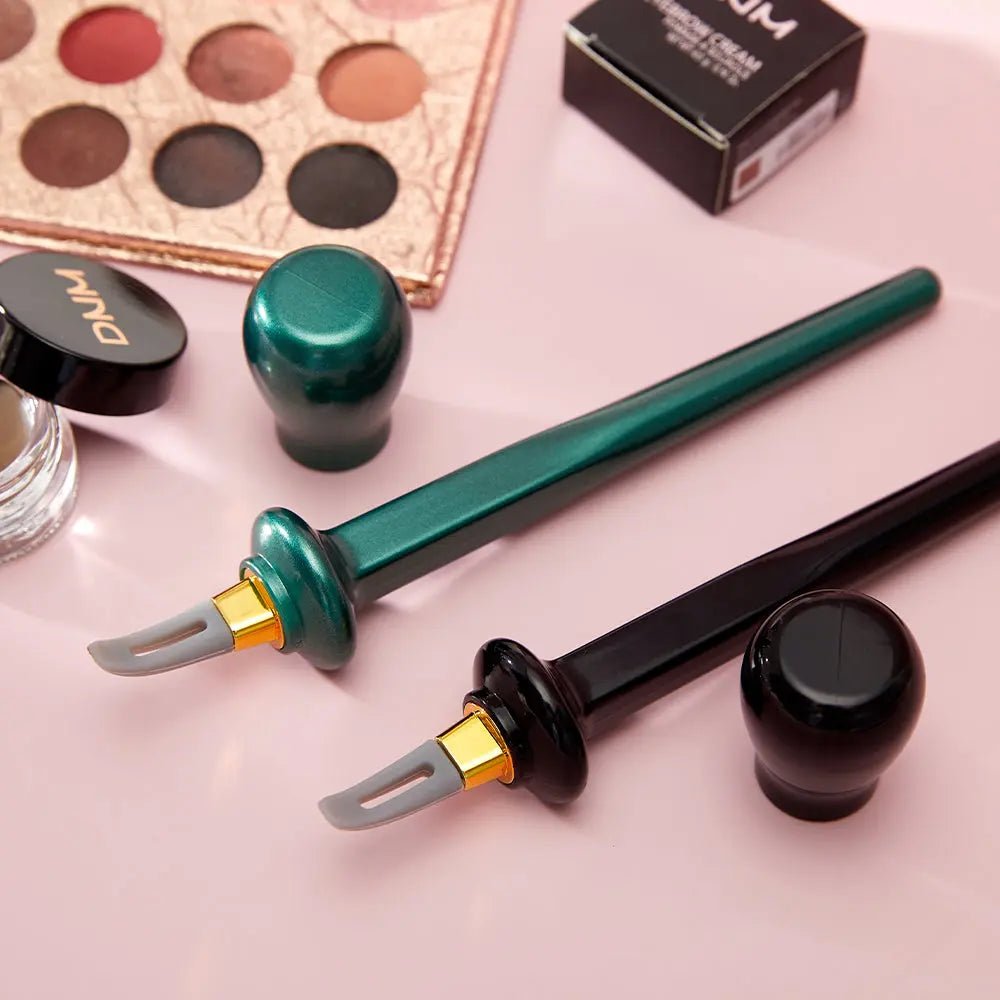 FlexiGlow Soft Silicone Eyeliner - Reusable Beauty Tool - Fernglow